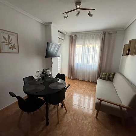 Apartmán Almuden's Apartment, High-speed Free Wifi, 250m To Beach, The Center Of Torrevieja