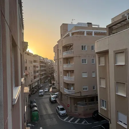 Almuden's Apartment, High-speed Free Wifi, 250m To Beach, The Center Of 托雷维耶哈
